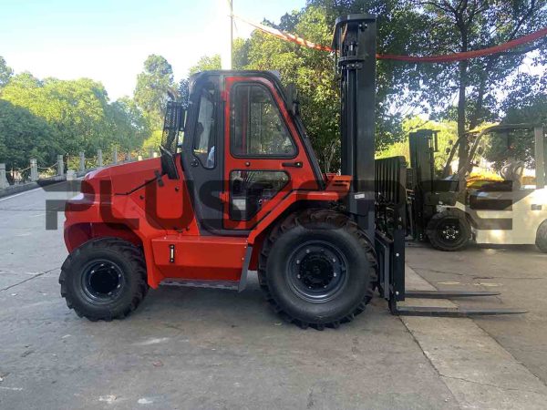 Rough Terrain Forklift